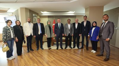 Anahtar Parti Kocaeli İl Başkanı Nurettin Bulut ve yönetimi, Kocaeli