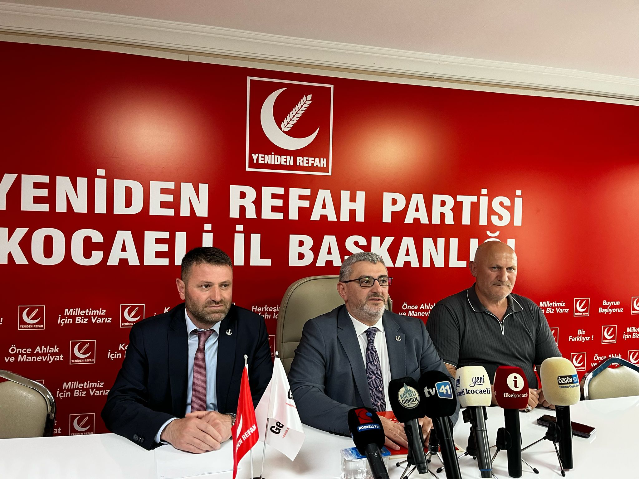 Yeniden Refah Partisi Kocaeli İl Başkanı Ahmet Emre Aydın, ekonomik