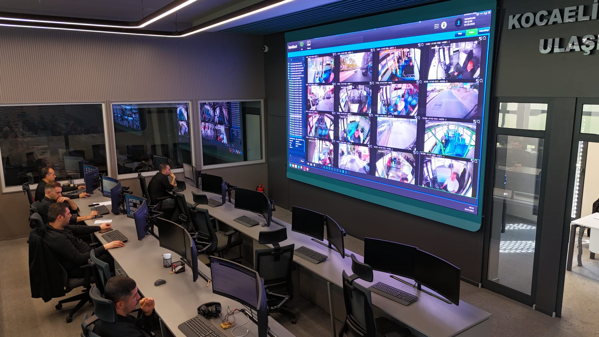 Büyükşehir Belediyesi, 349 hatta topu taşıma hizmeti veren 2 bin