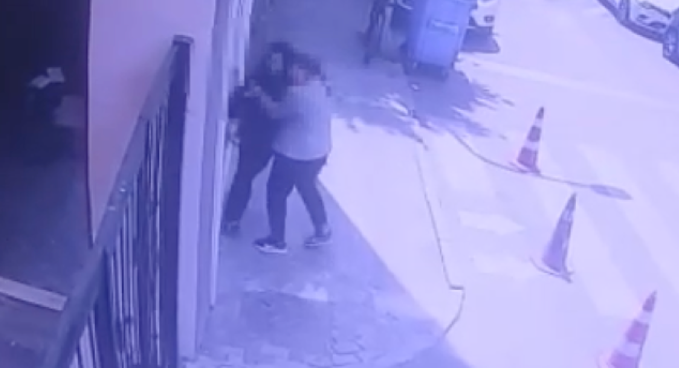 İstanbul'da geçtiğimiz perşembe günü Üsküdar'da bulunan bir lisenin tuvaletinde arkadaşını