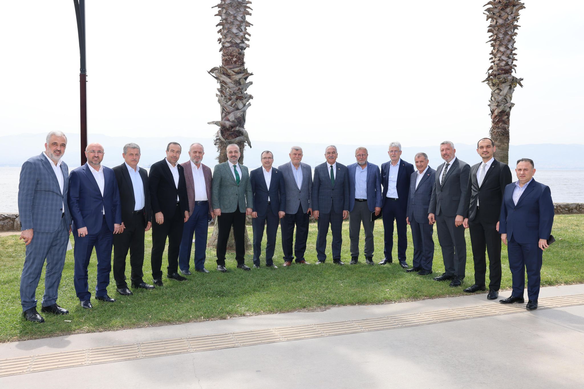 AK Parti Kocaeli İl Başkanı Dr.Şahin Talus, geçmiş dönem il