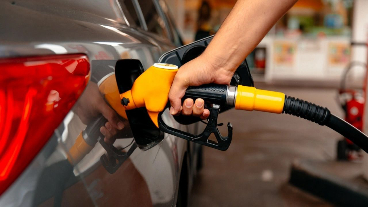 14 ve 15 Mayıs 2025 tarihlerinde benzine 1.5 TL, motorine