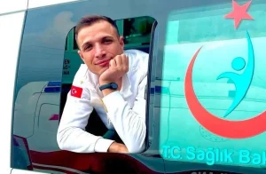 Düzce'nin Akçakoca ilçesinde serinlemek için denize giren 29 yaşındaki acil