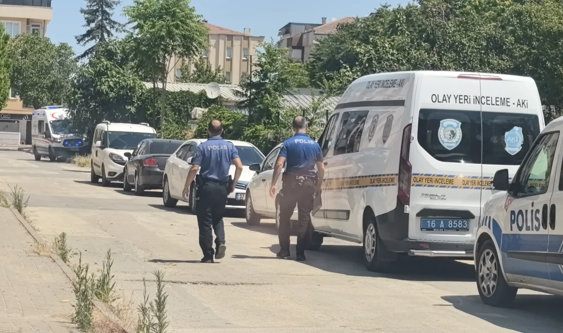 Bursa'nın İnegöl ilçesinde meydana gelen olayda 1 aylık bebek beşiğinde