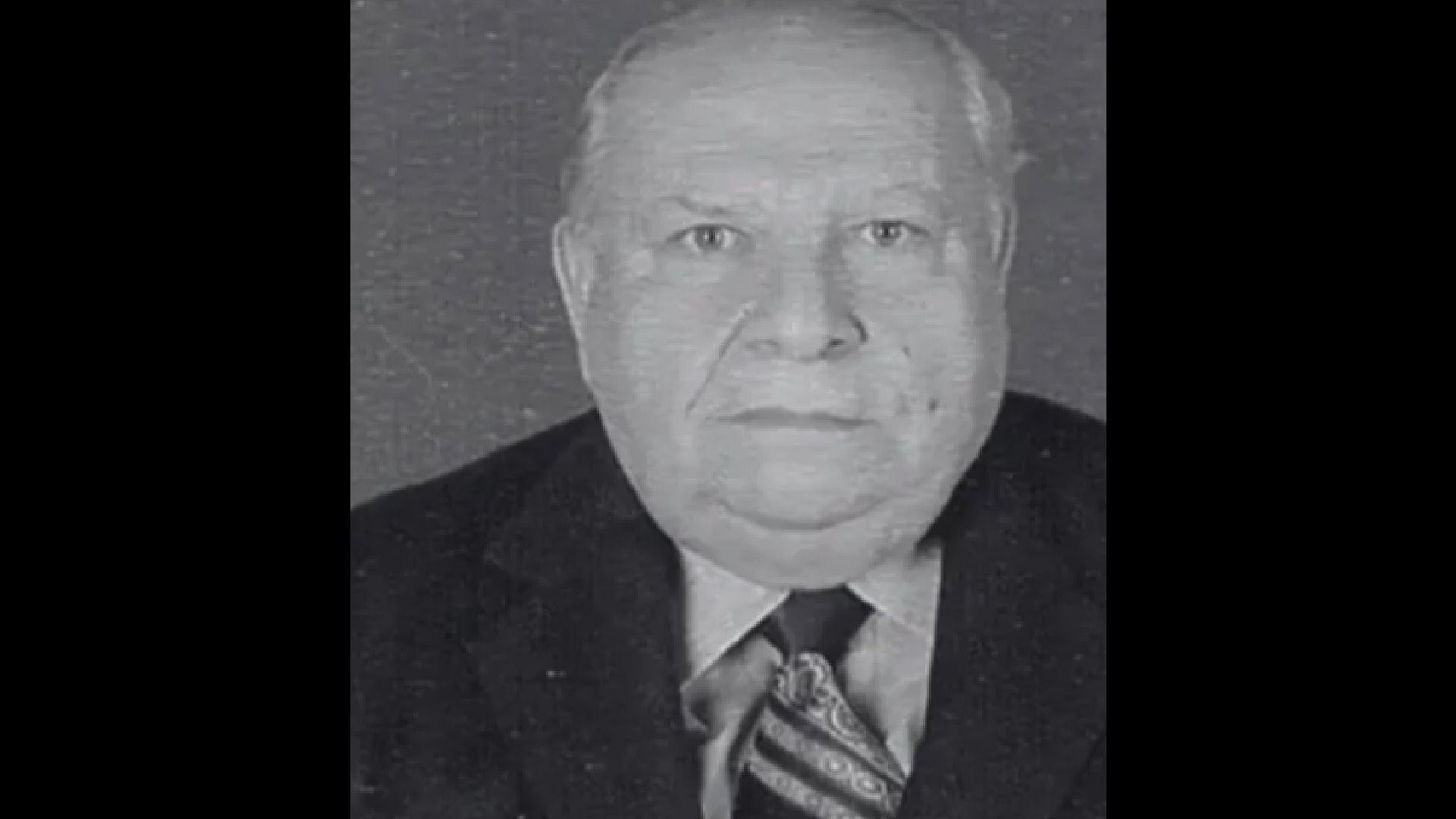 Gölcük Değirmendere’de yaşayan 92 yaşındaki emekli astsubay Hüseyin Yılmaz Derin