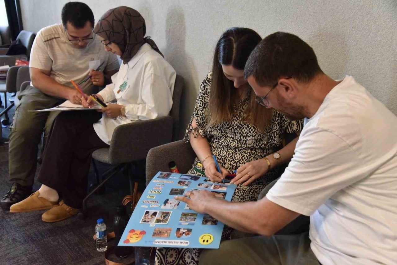 Başiskele Belediyesi tarafından hayata geçirilen Evlilik Okulu’nda eğitimler devam ediyor.