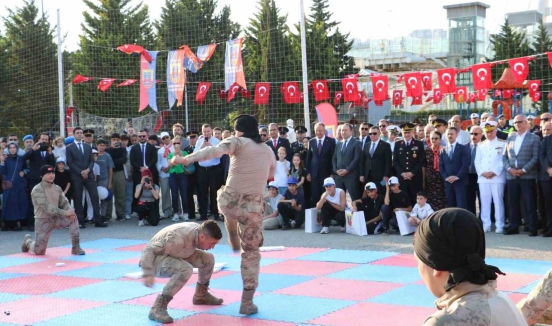 Jandarma teşkilatının 186. kuruluş yıl dönümü, Kocaeli’de düzenlenen törenle coşkuyla