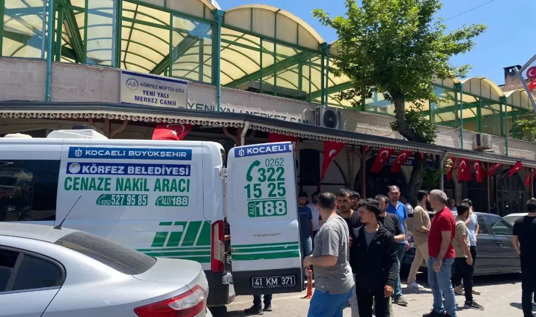 Kocaeli’de görev yapan genç bir sağlık çalışanı, yalnız yaşadığı evde