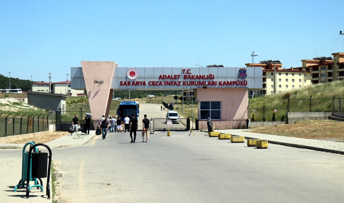 Sakarya'nın Ferizli ilçesinde 2 mahkum, cezaevinde intihar etti. Mahkumlardan birinin