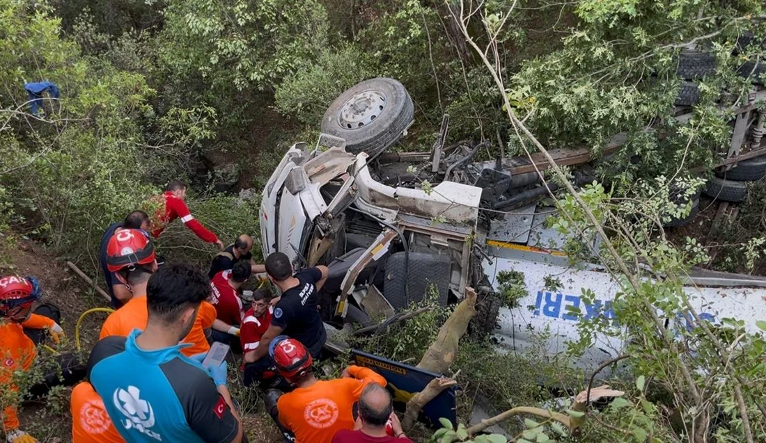 Bursa’nın Gürsu ve Kestel ilçesinde çıkan orman yangınına müdahale etmek