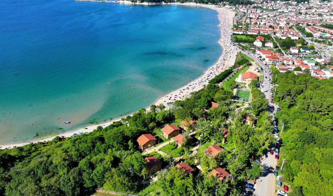 Kocaeli'de LGS ve YKS’de dereceye giren gençler, aileleri ile birlikte