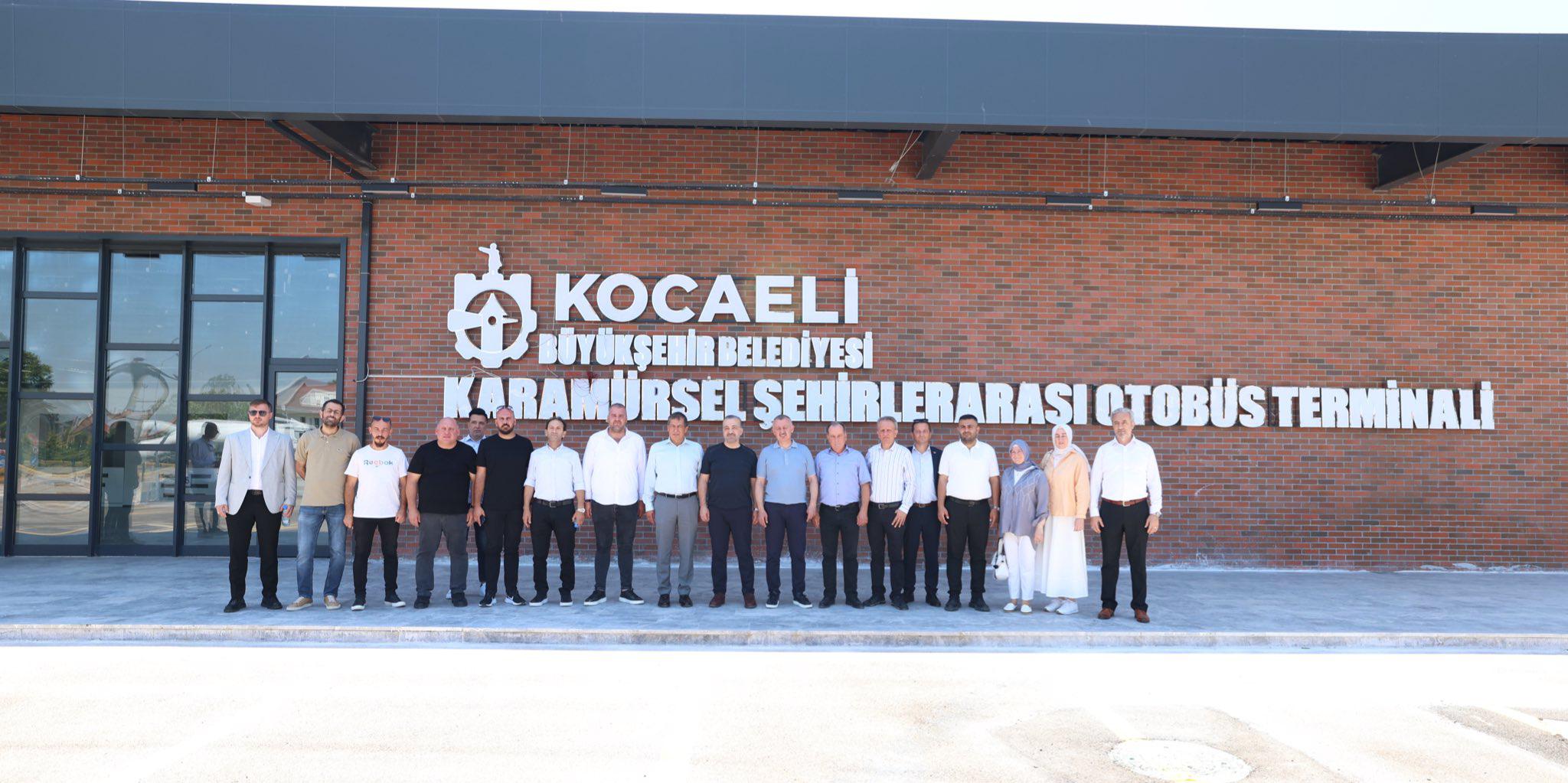 Kocaeli Büyükşehir Belediye Başkanı Doç.Dr.Tahir Büyükakın, yeni yapılan Karamürsel Otobüs