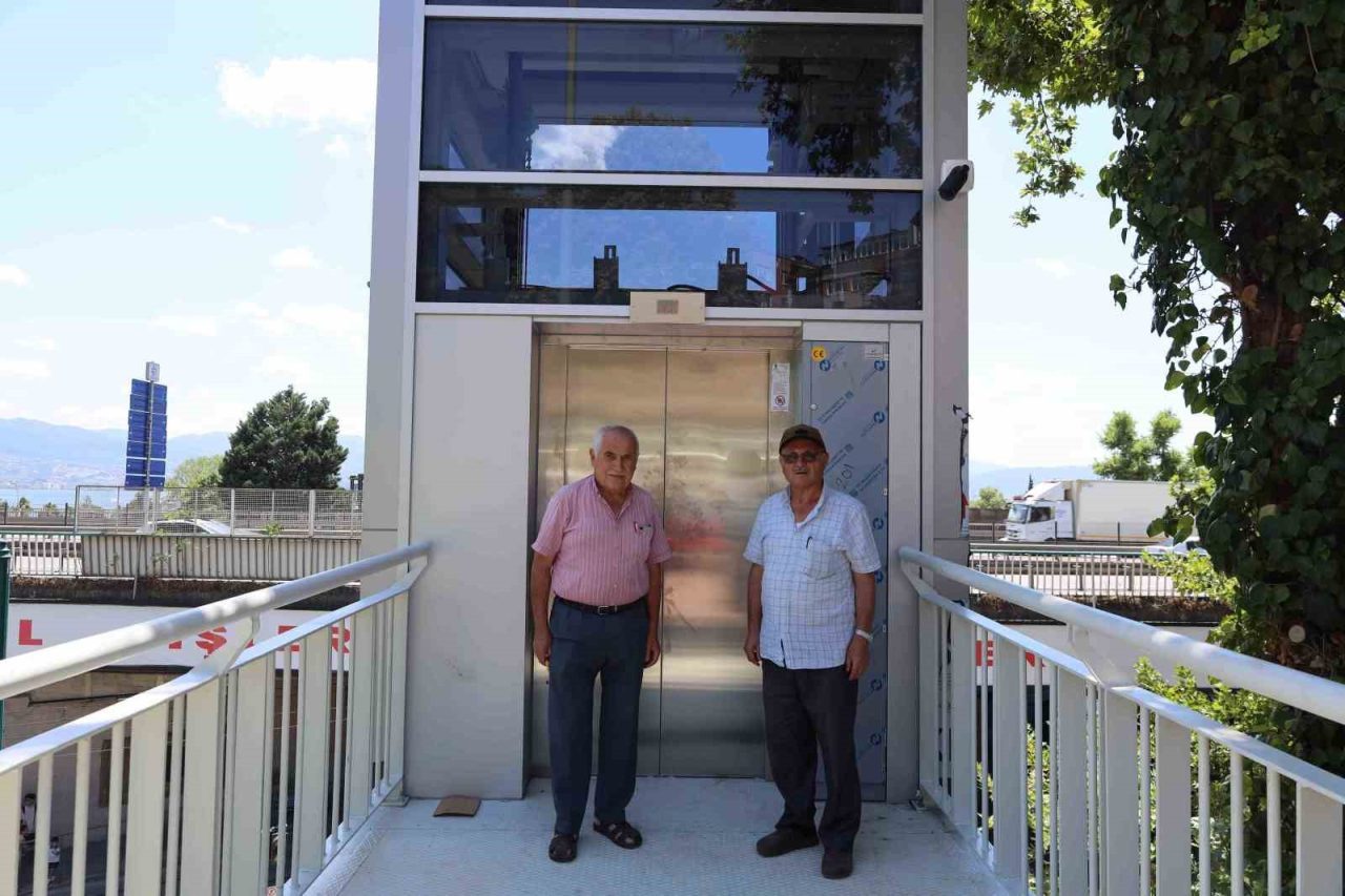İzmit Tren Garı ile Saat Kulesi arasında yaya ulaşımını kolaylaştıracak