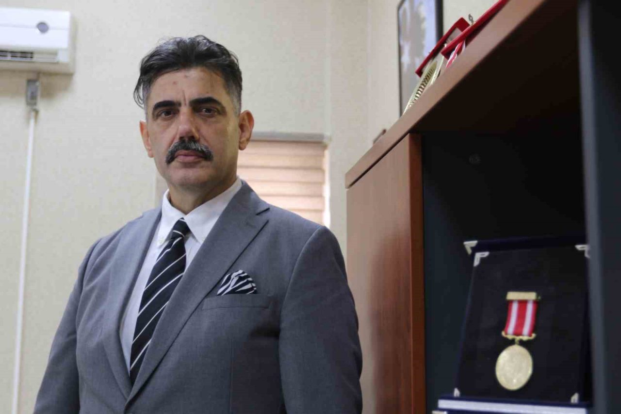 15 Temmuz gecesi rehin alınan arkadaşlarını kurtarmaya çalışırken vurularak gazi