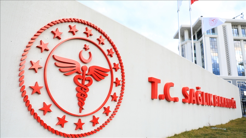 Sağlık Bakanı Kemal Memişoğlu, Ekim ayında 18 bin sağlık personelinin