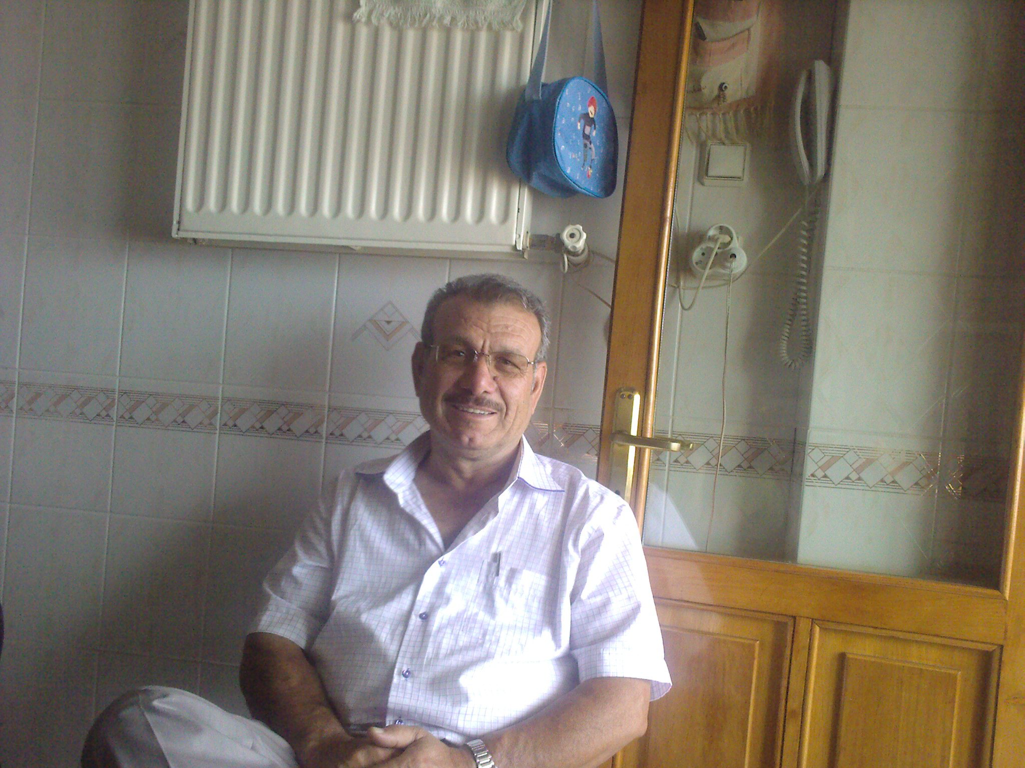 Kocaeli’nin Karamürsel ilçesinde iki motosikletin çarpıştığı kazada ağır yaralanan 75