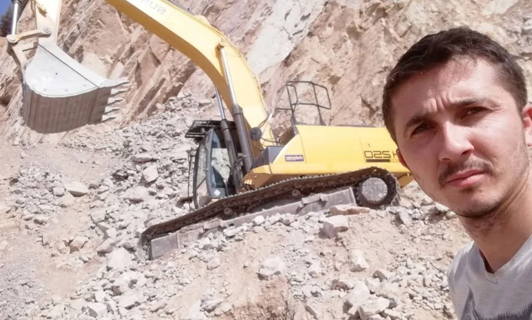 Kocaeli’nin Kartepe ilçesinde yapımı süren hipodrom tribün inşaatında meydana gelen