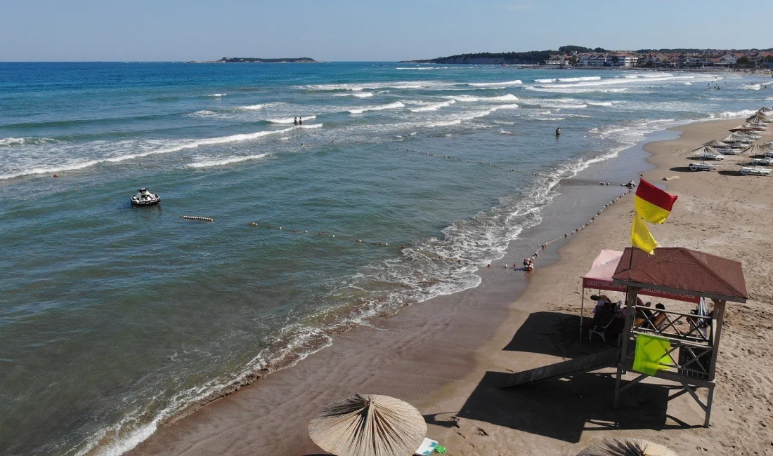 Kocaeli'nin Kandıra ilçesinde olumsuz hava-deniz şartları sebebiyle çarşamba, perşembe ve