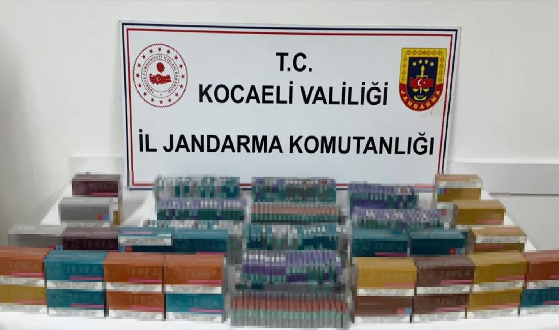 Kocaeli'nin Gebze ilçesinde 2 araçta yapılan aramada piyasa değeri yaklaşık