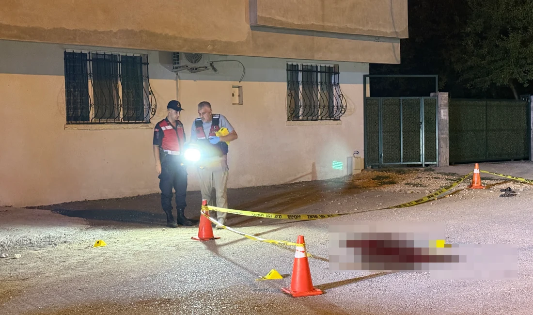 Sakarya'nın Erenler ilçesinde iki aile arasında çıkan silahlı çatışmada 2