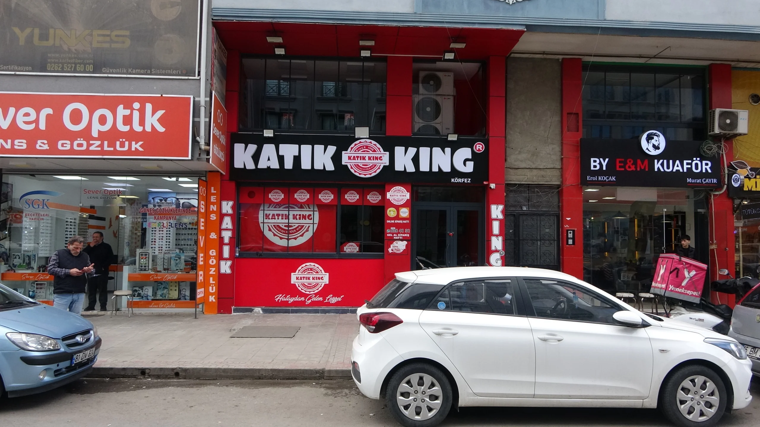 Kocaeli'de Ramazan Bayramı'nın ilk 4 günü tavuk döner satarak 999