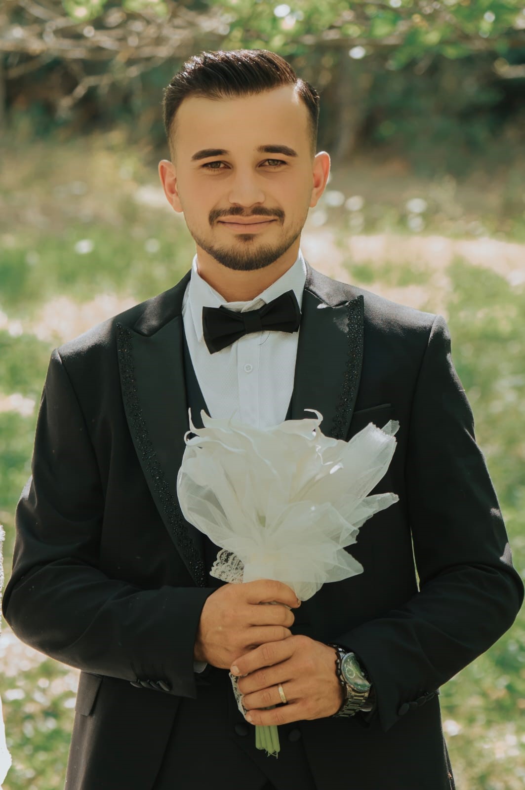 Giresun’un Şebinkarahisar ilçesinde düğünden sonra gelin ve damat evlerine uğurlanırken