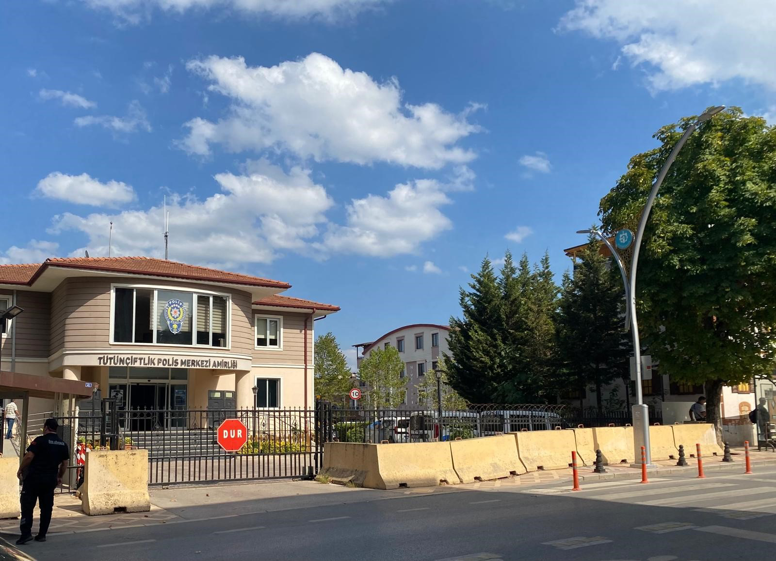 Kocaeli'nin Körfez ilçesinde araç park yeri nedeniyle çıktığı iddia edilen