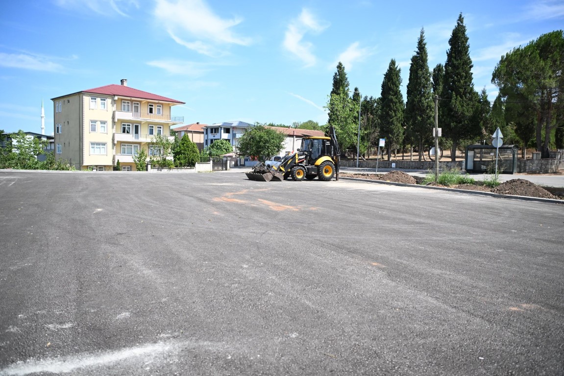  Kartepe Belediyesi, vatandaşların otopark ihtiyacını karşılamak amacıyla çalışmalarına hız kesmeden