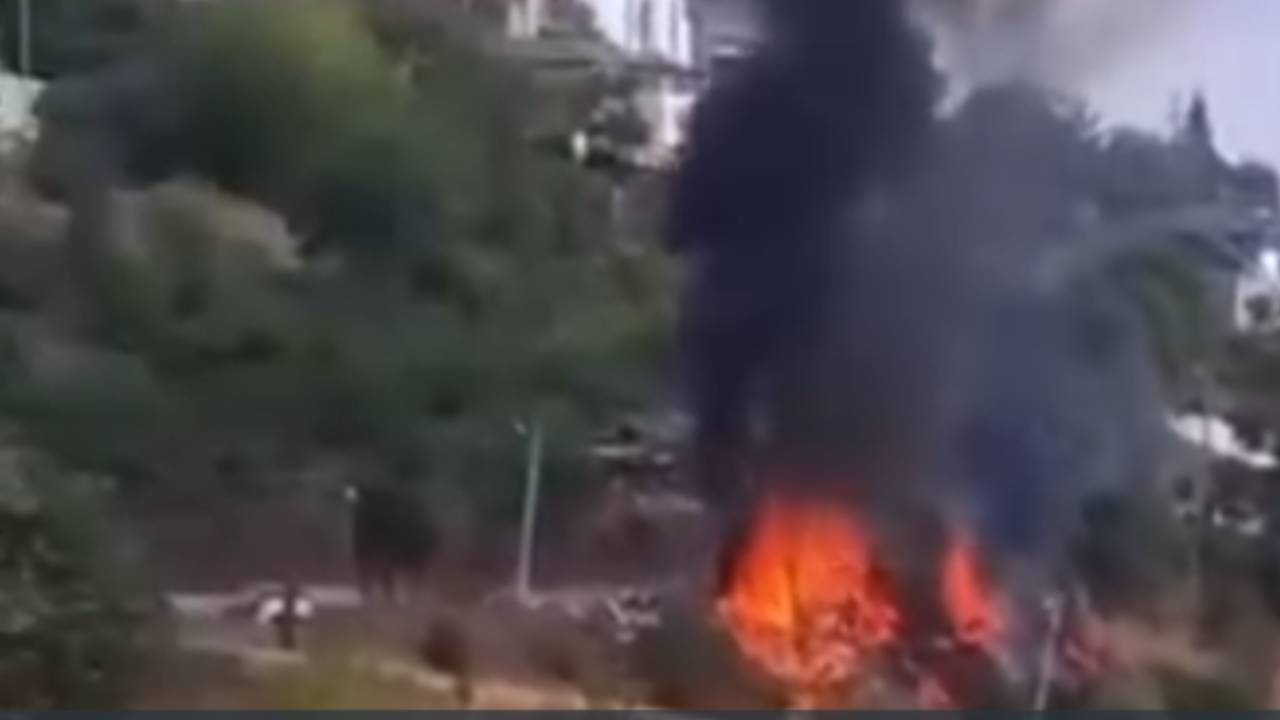 Kocaeli’nin İzmit ilçesinde yer alan Radar mevkiindeki ormanlık alanda çıkan