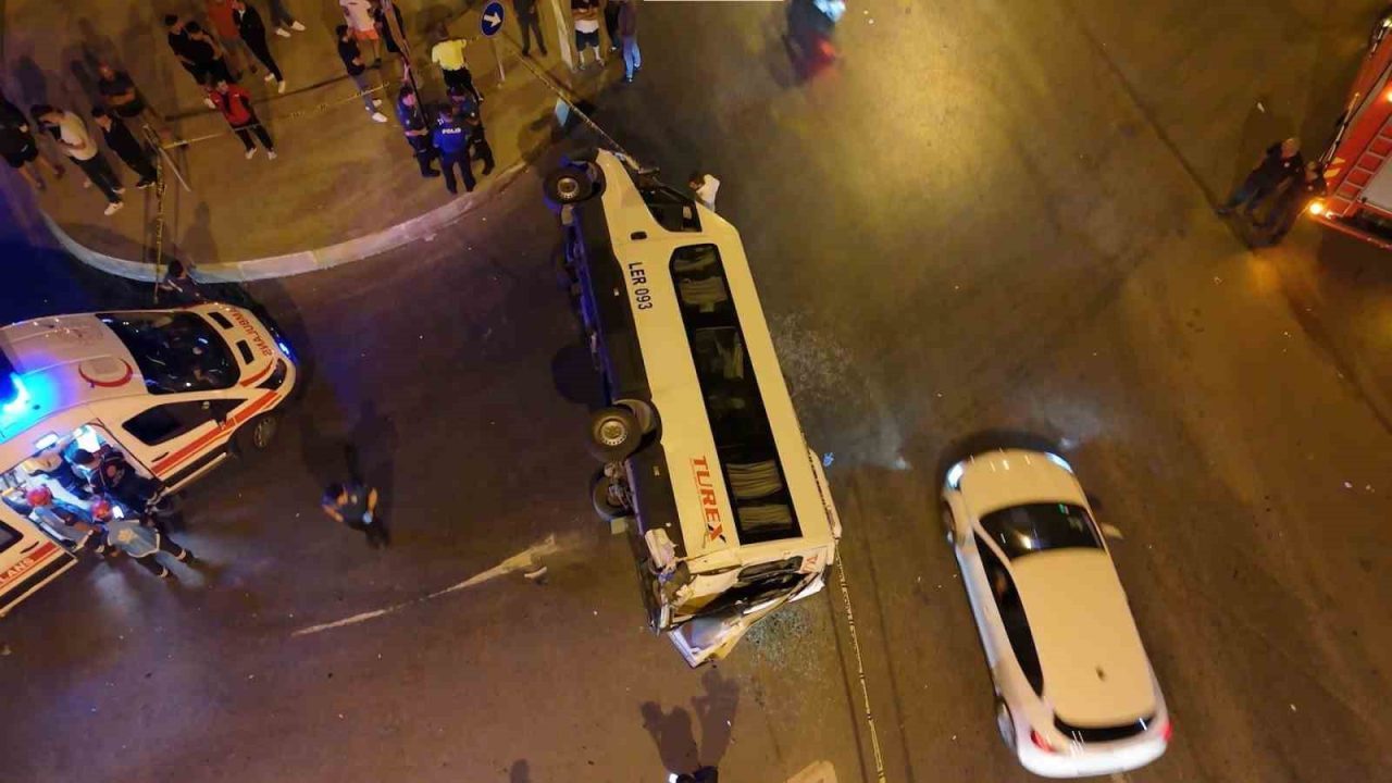 Sultanbeyli’de iddiaya göre aşırı süratli seyreden sürücü kursuna ait sedan