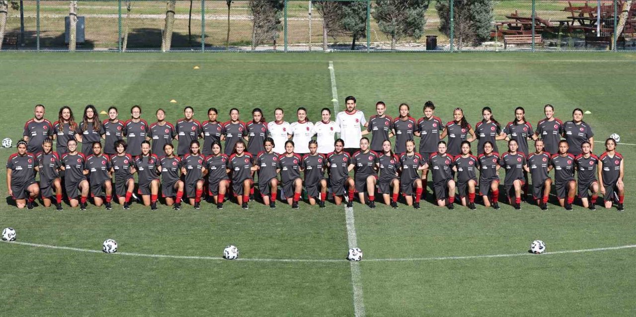 Kocaeli’de yapılan seçmelerde dikkat çeken genç yetenek Medine Ravza Güleç,