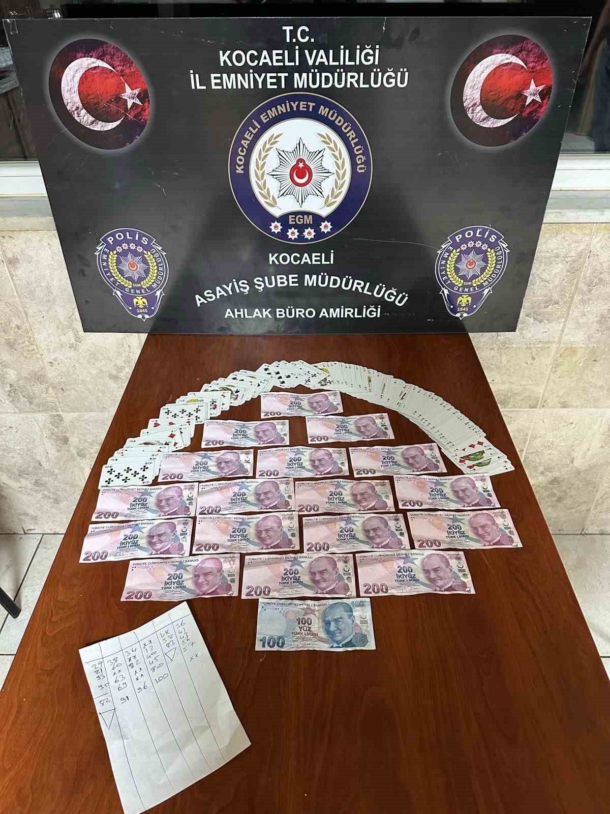 Kocaeli’nin Kartepe ilçesinde umuma açık eğlence ve istirahat yerlerinde kumar