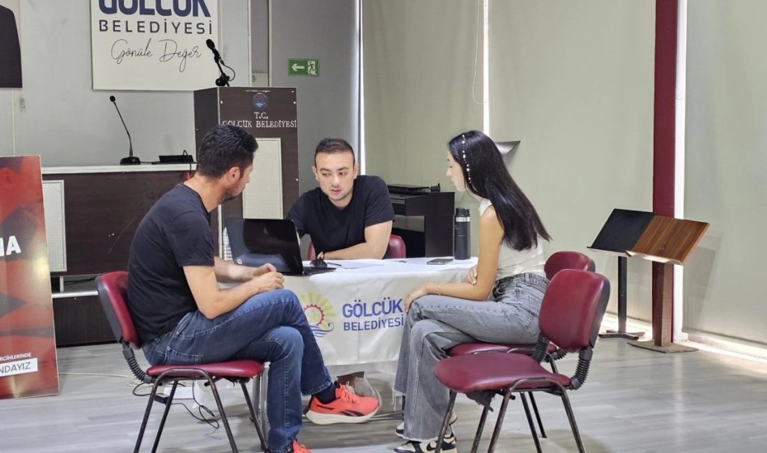 Gölcük Belediyesi Ücretsiz Tercih Danışmanlık Merkezi, üniversite tercihinde gençlerin en