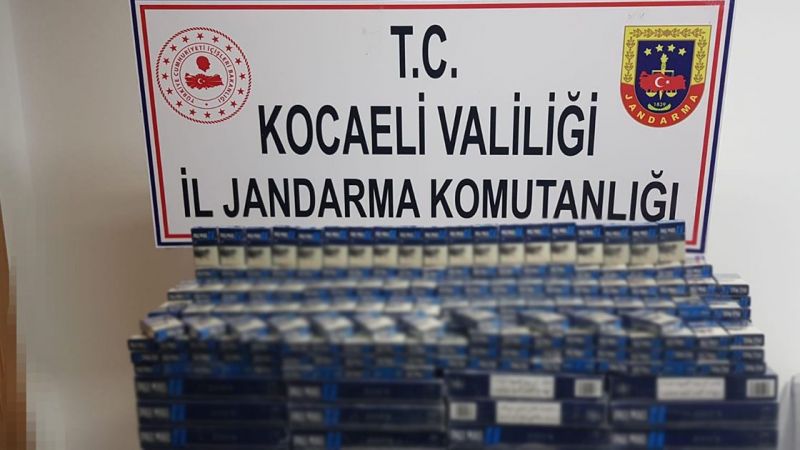 Kocaeli'de düzenlenen operasyonda bin 324 paket kaçak sigara ele geçirildi.