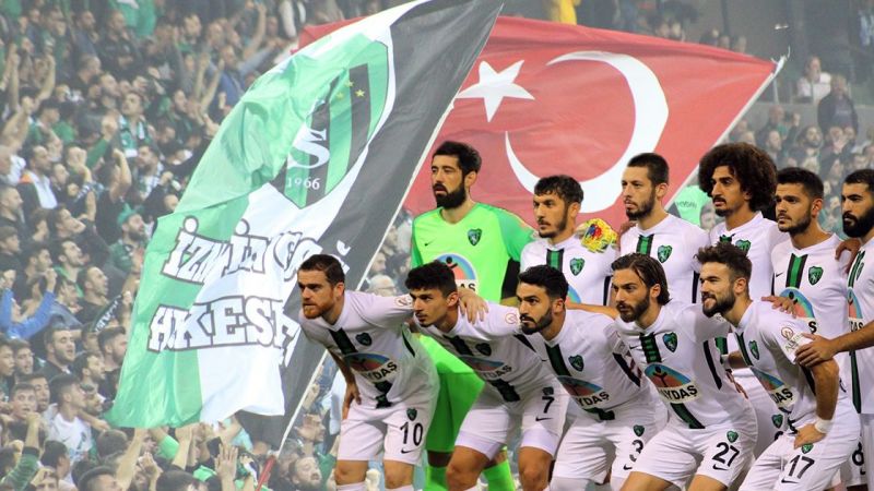 TFF 3. Lig 2. Grupta Şampiyonluk Mücadelesi veren Kocaelispor'umuz, ligin