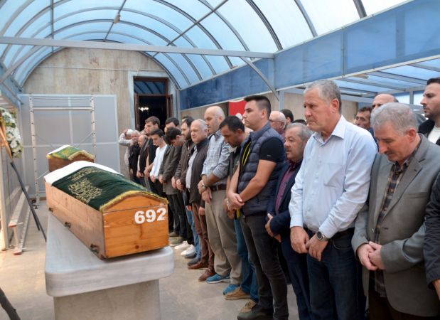 Karamürsel'de, 4 yıldır pankreas kanseriyle mücadele eden 47 yaşındaki oğlu