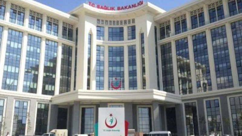 Türkiye'de kovid sayıları bir türlü düşmüyor işte bugünkü vaka ve
