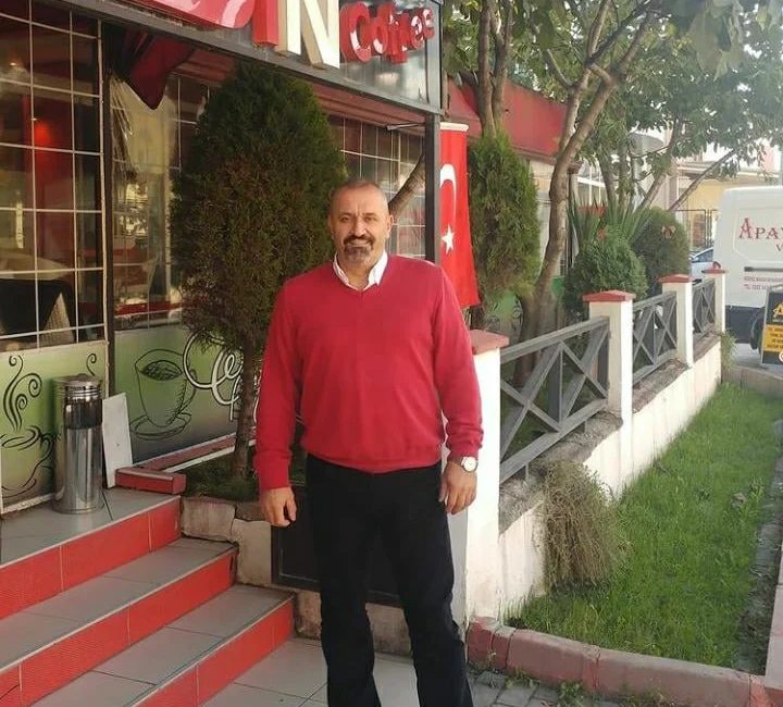 Bulgaristan’dan göç ederek 1990 yılında İzmit’e yerleşen ve Desin Coffee’nin