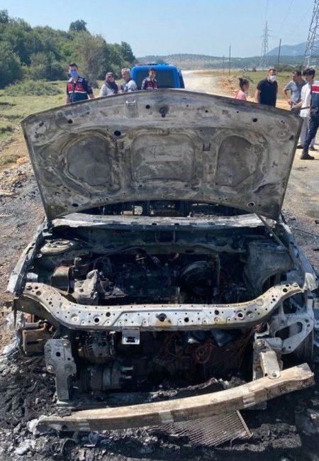 Kocaeli'den Karagöl Yaylası'na gelen N.A. idaresindeki 41 AE 451 plakalı