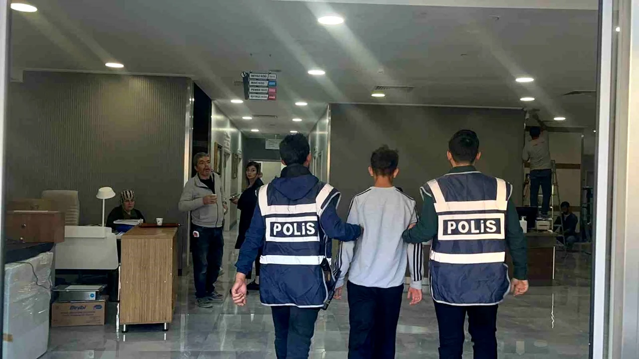 Nevşehir'de iddiaya göre kız arkadaş kavgası sebebi ile çocuklar arasında