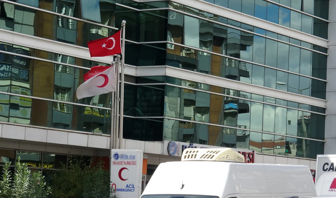 İstanbul Sancaktepe'de özel bir hastanede görev yapan kadın doğum uzmanı