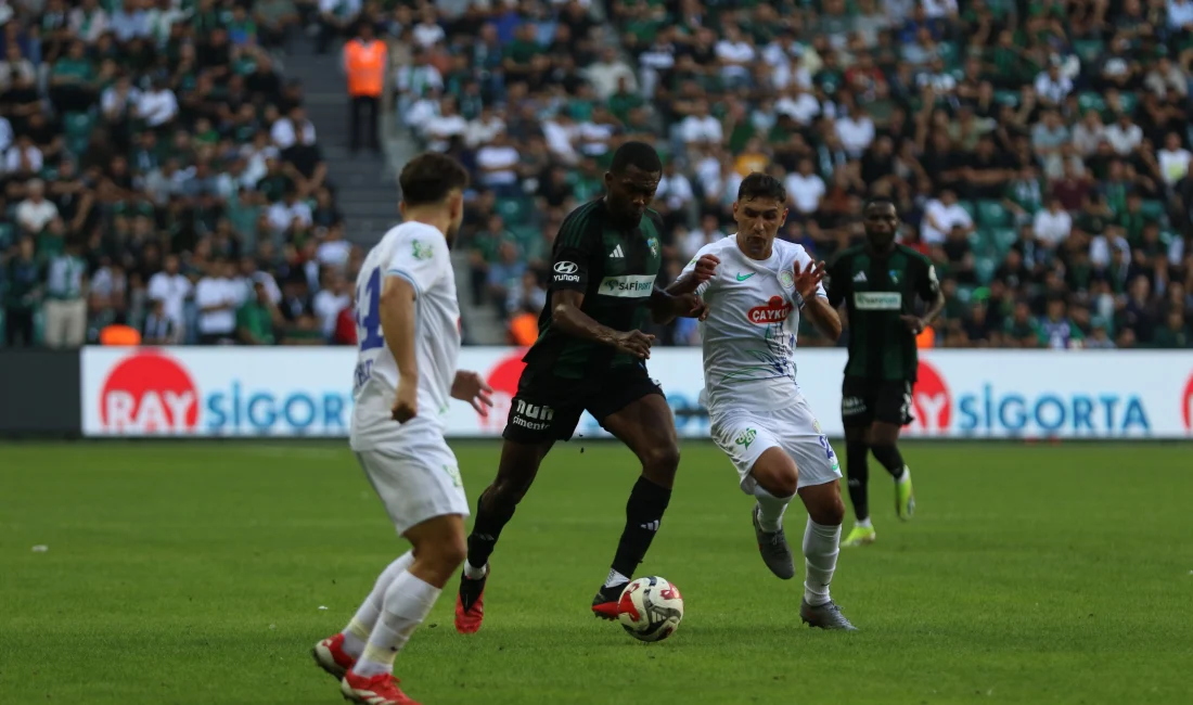 Trendyol Süper Lig’in 6. haftasında Kocaelispor sahasında Çaykur Rizespor ile