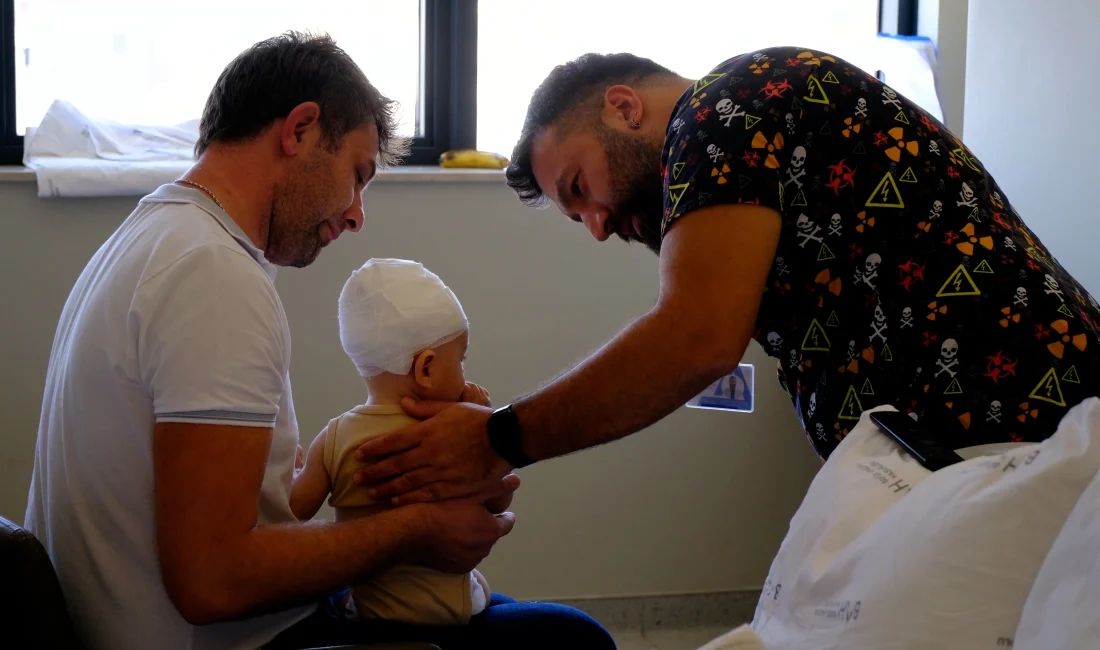 Evinde kafa travması geçiren Çınar bebek, Büyük Anadolu Darıca Hastanesi'nde