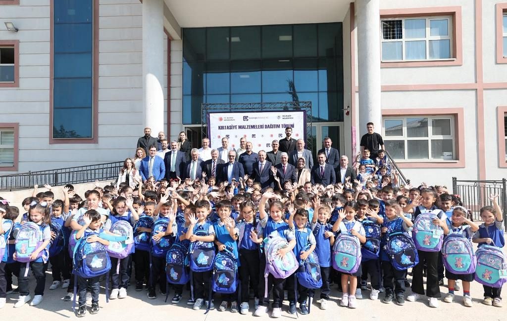 Dilovası’nda 2025-2026 Eğitim-Öğretim Yılı coşkulu bir törenle başladı. Açılış programının