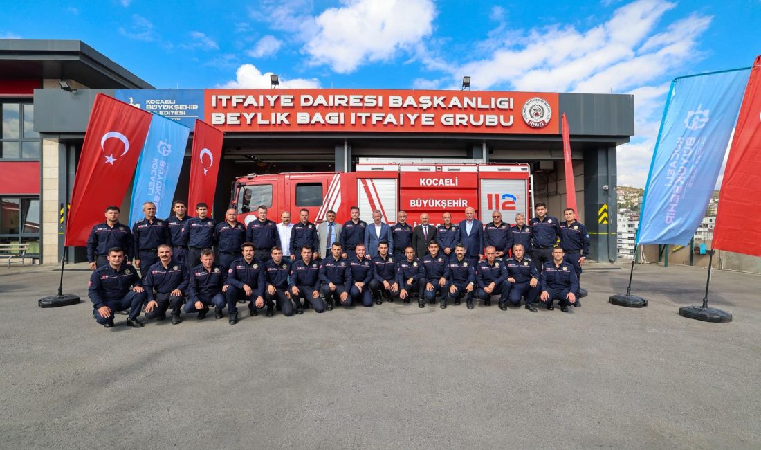 Kocaeli Büyükşehir Belediye Başkanı Doç.Dr.Tahir Büyükakın, İtfaiye Haftası kapsamında Gebze