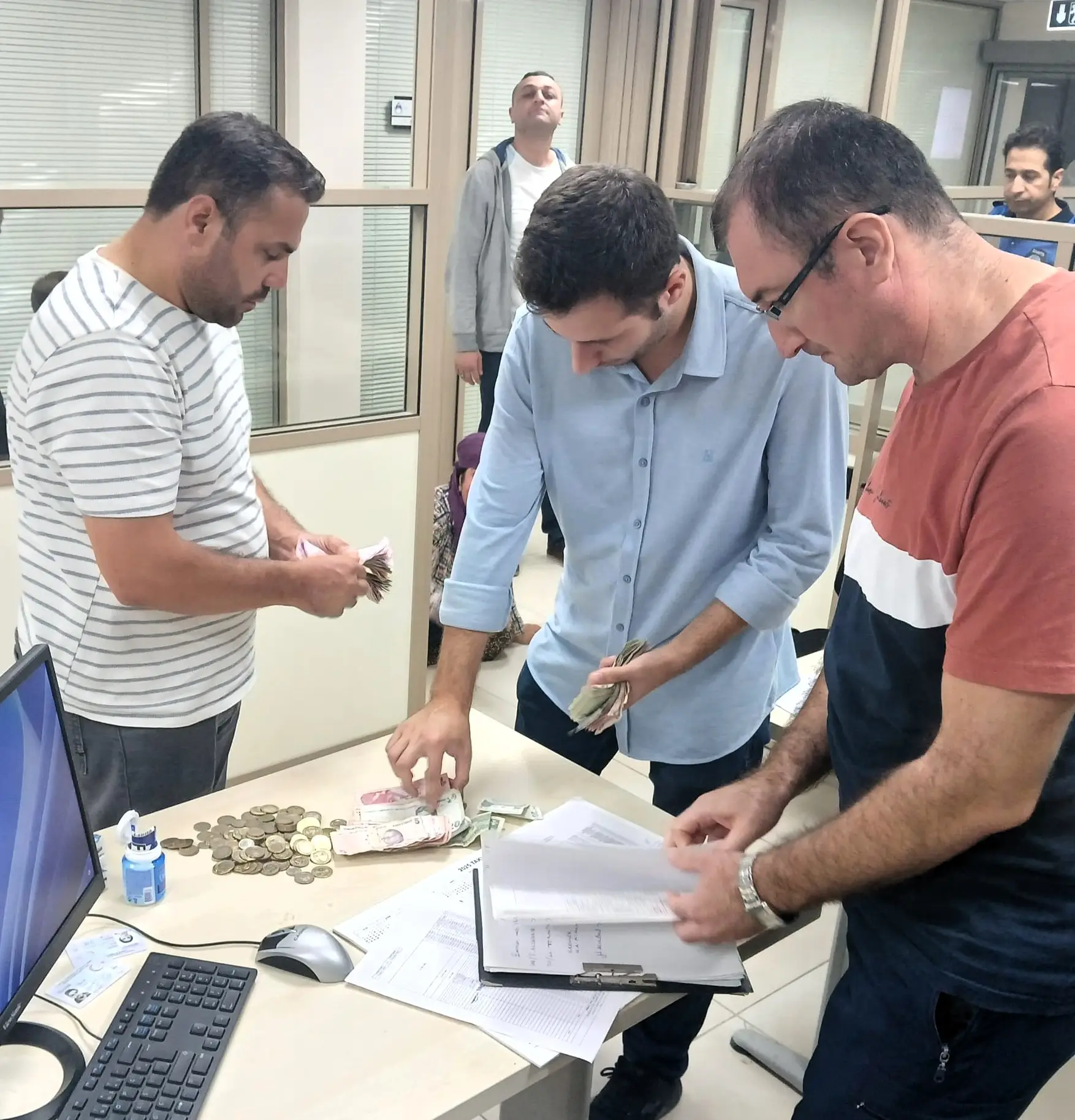 Kocaeli Büyükşehir Belediyesi Zabıta Dairesi Başkanlığı ekipleri, vatandaşın manevi duygularını