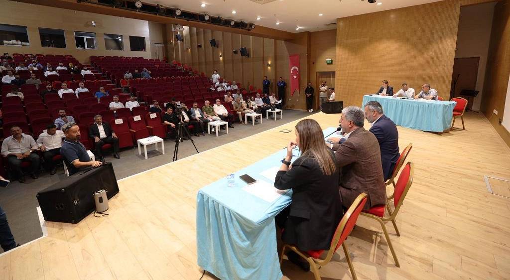 Dilovası Belediyesi’nin Eylül ayı olağan meclis toplantısı, Belediye Başkanı Ramazan