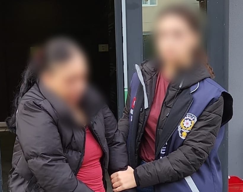 Kocaeli İl Emniyet Müdürlüğü ekipleri, hakkında 21 yıl 4 ay
