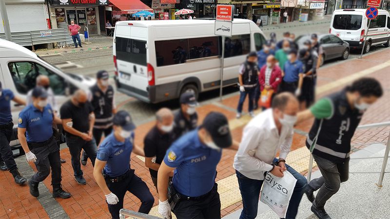 Kocaeli merkezli 5 ilde akaryakıt kaçakçılarına yönelik düzenlenen operasyonda 16