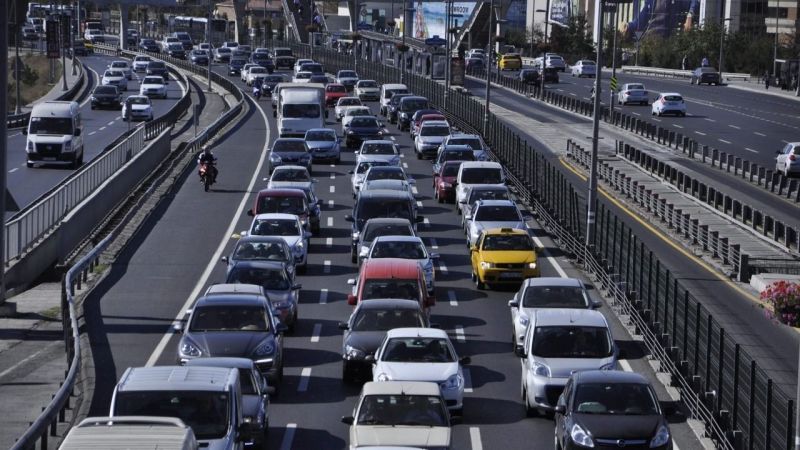 Akaryakıt sektör temsilcilerinden alınan bilgilere göre akaryakıt fiyatlarında önümüzdeki hafta